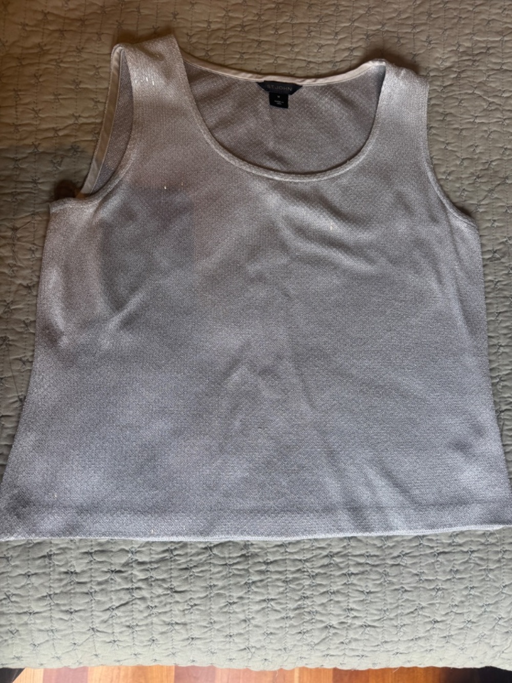 St. John Light silver Shimmer Paillettes Knit Light Sleeveless Top Size M - Picture 4 of 11